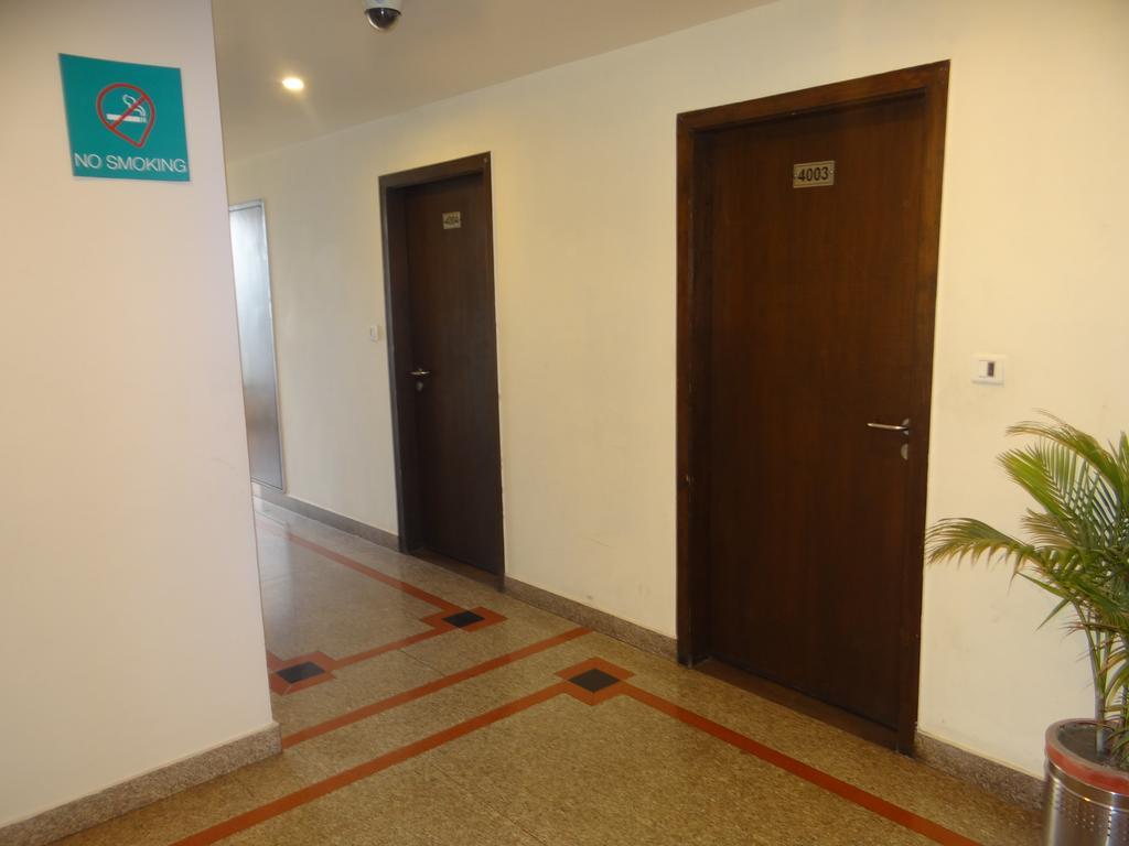 Hotel Janhvi International Bénarès Extérieur photo